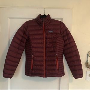 Womens Patagonia puffer jacket - dark maroon